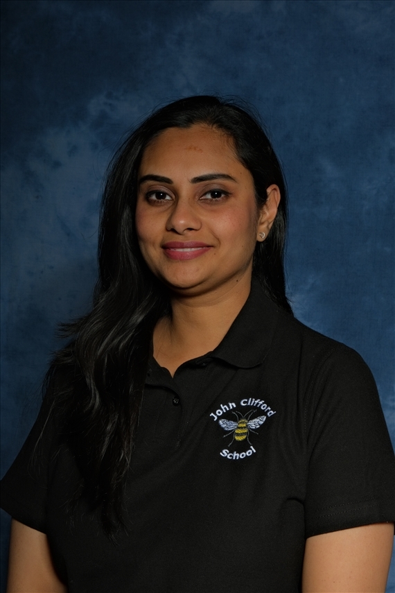 Mrs Ghazala Qureshi