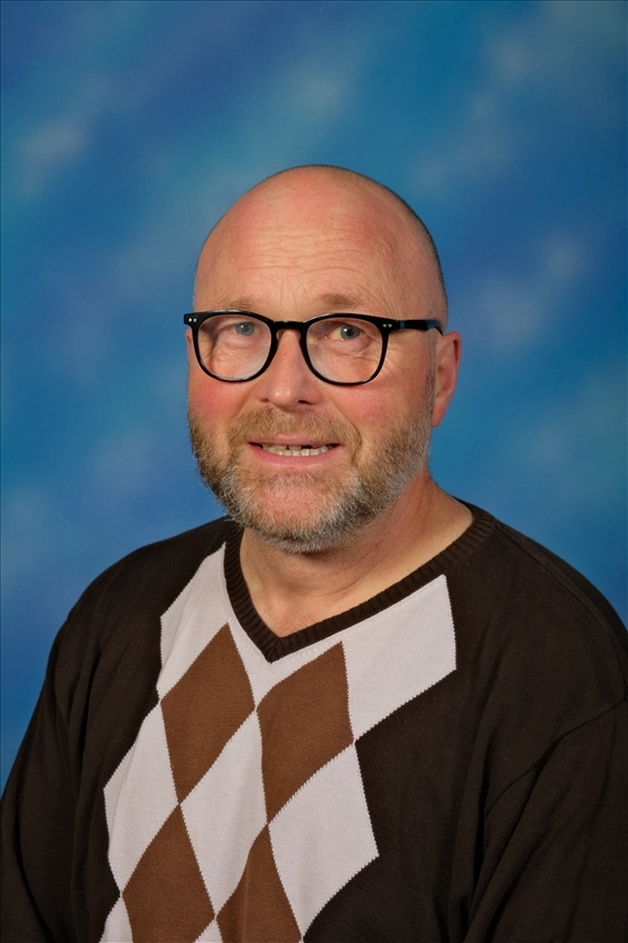 Mr Robert Barber